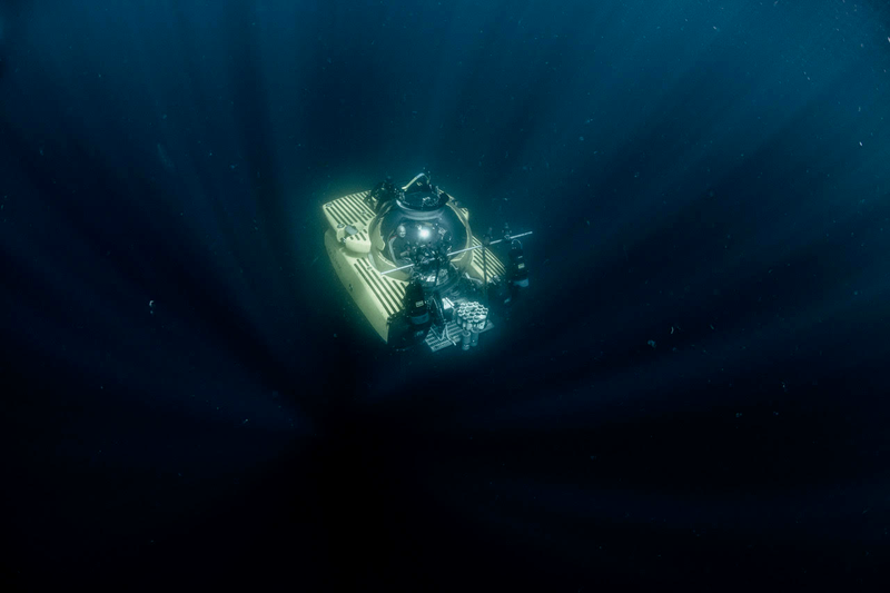 The deep-diving submarine Nadir descending in Lydonia canyon in September 2018 with scientist Tim Shank inside.